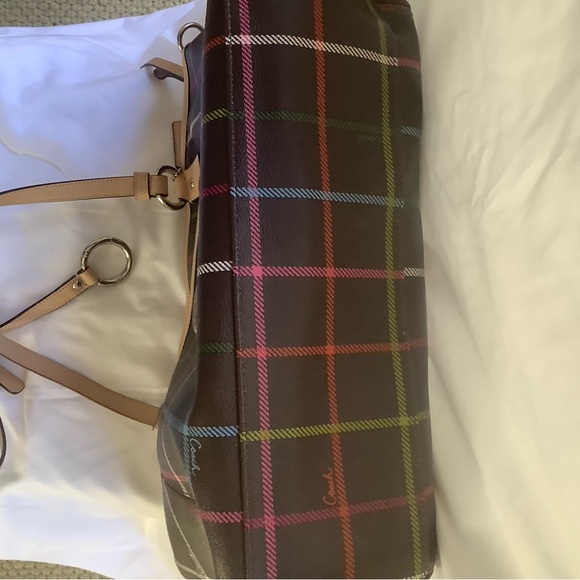 Coach Peyton Tattersall in NEW CONDITION! - Picture 6 of 9